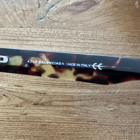 Balenciaga Ladies Sunglasses 🕶️ - Picture 7 of 7